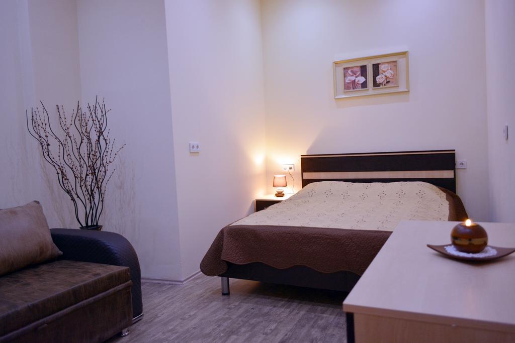 Sayat Nova Apartments Τυφλίδα Δωμάτιο φωτογραφία